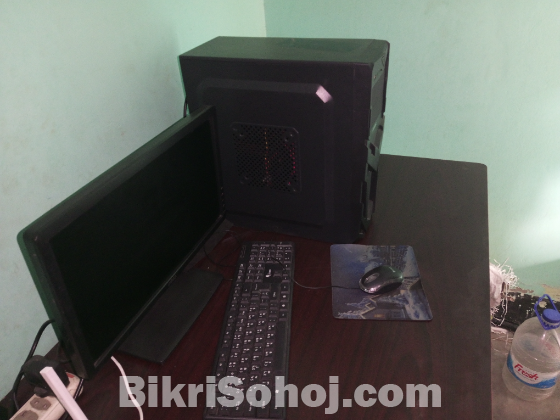 Pc full set sell 5 months age kina hoise